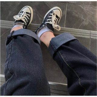QUẦN JEANS ĐEN BASIC