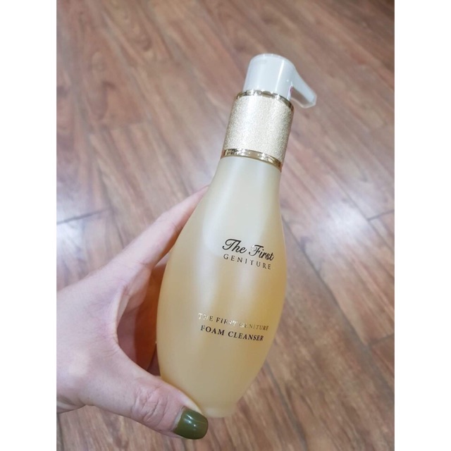 SỮA RỬA MẶT TÁI SINH DA OHUI THE FIRST TÁCH SET 200Ml