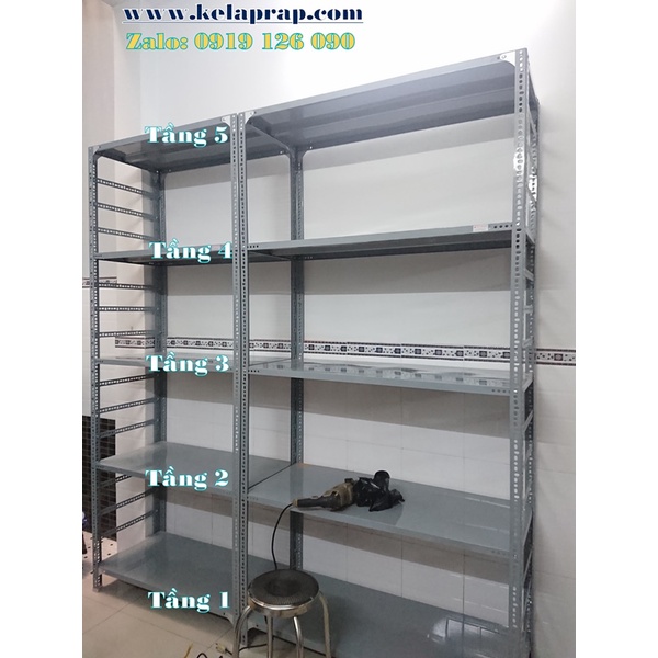 Combo 3 thanh La D3 . Dùng để giằng bên hông kệ kho V lỗ đa năng. Chỉ có 1 dãy lỗ để bắt ốc