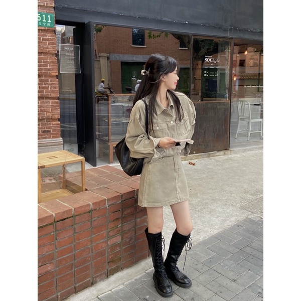 Set jeans áo dài tay chân váy ngắn màu xám be