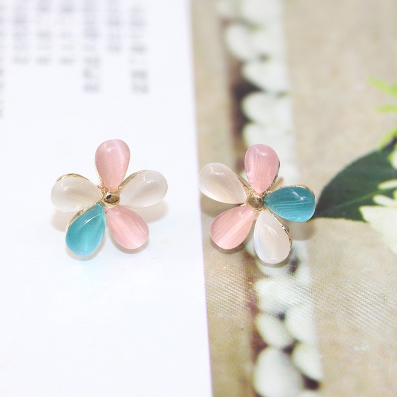 Khuyên tai hình bông hoa đính đá Opal thời trang Hàn Quốc dễ thương