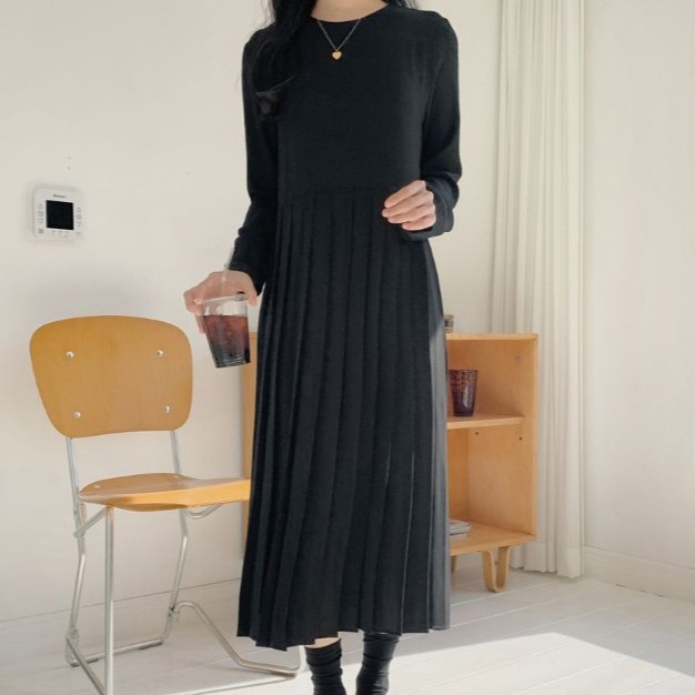 Đầm midi màu trơn cổ tròn dài tay dễ thương 32352 | BigBuy360 - bigbuy360.vn