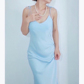 đầm lụa form suông mặc được cổ tròn và cổ tim