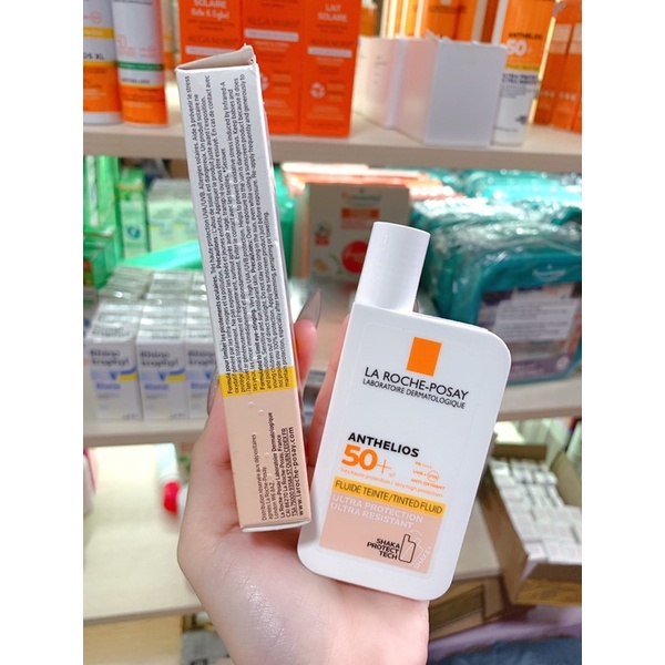 [Mẫu mới} Kem chống nắng La Roche Posay SHAKA FLUID SPF50+ có màu 50ml Pháp