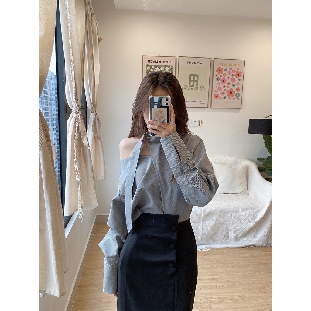 Sơ mi ulzzang khoét vai, cổ gài khoen | BigBuy360 - bigbuy360.vn