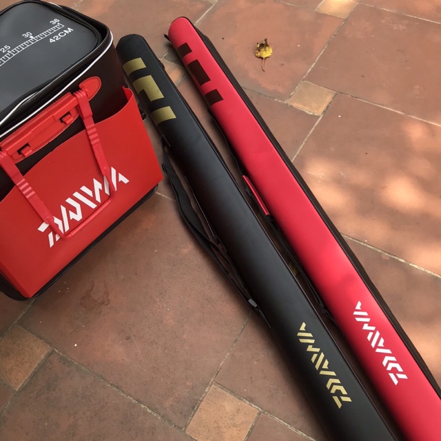 Thùng đựng cá daiwa và túi đựng cần daiwa