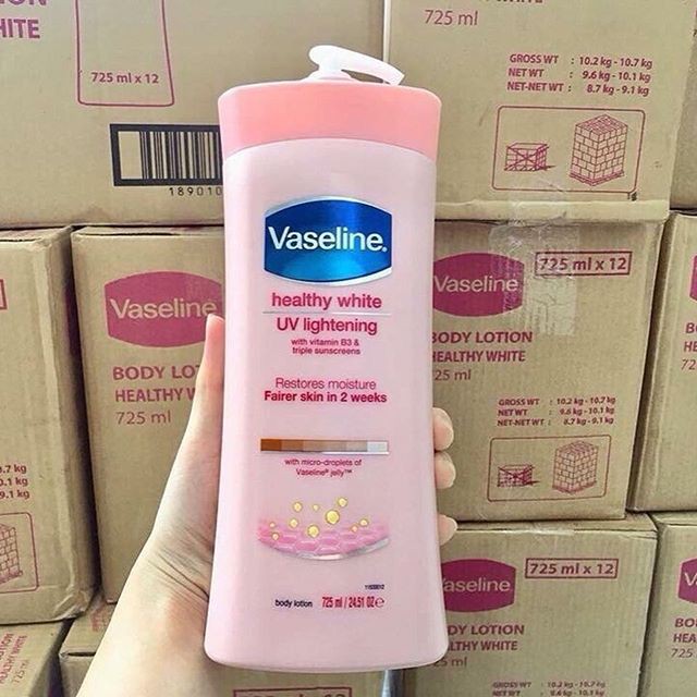 Sữa dưỡng thể trắng da toàn thân Vaseline Mỹ 725ml/chai