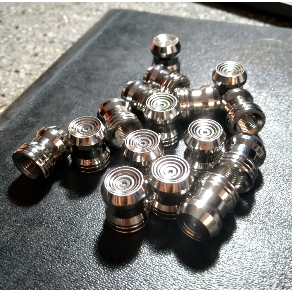 (Giá 1 cặp) Ốc chụp van vòi - inox 304 sáng bóng, gắn các loại xe máy