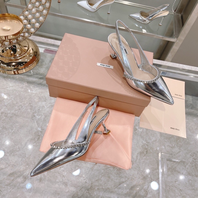 Giày cao gót 5.5cm mũi nhọn thương hiệu MiuMiu màu trơn da thật cao cấp