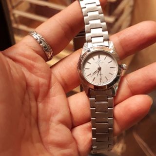 Đồng hồ nữ hiệu Valentine
