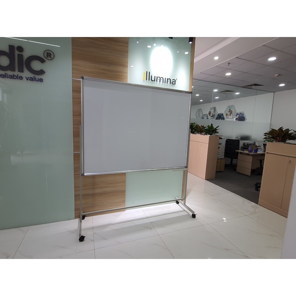 Bảng từ trắng viết bút có chân di chuyển dùng cho văn phòng, trường học, gia đình