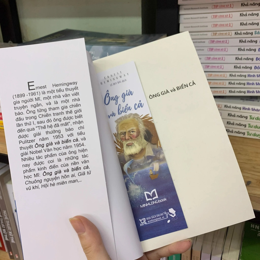 Sách - Ông Già Và Biển Cả