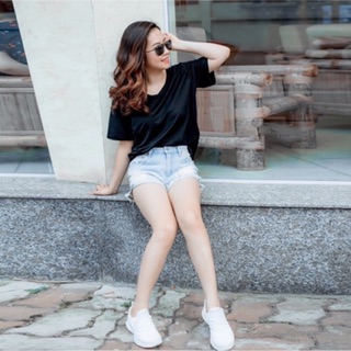Áo phông giấy cổ tim