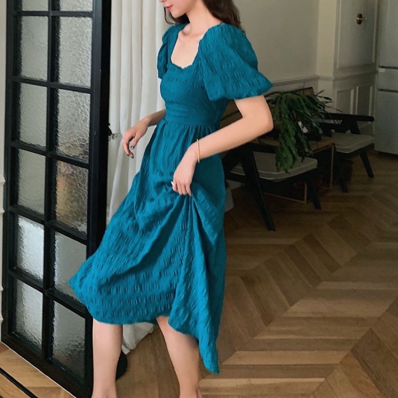 Đầm cổ vuông phong cách retron hàng QC sẵn L