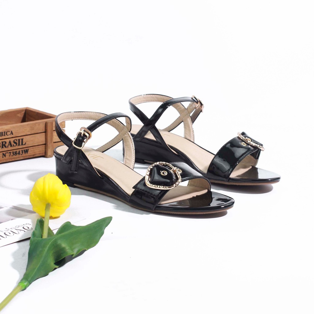 Giày Sandal Đế Xuồng 3cm Quai Ngang Màu Hồng Ruốc Pixie P172