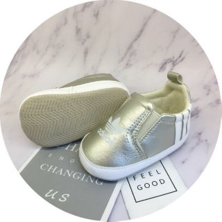 Giày tập đi adidass cho bé trai