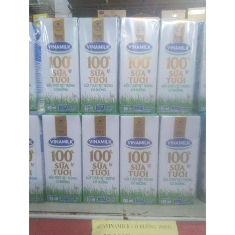 Sữa tươi Vinamilk có đường 180ml
