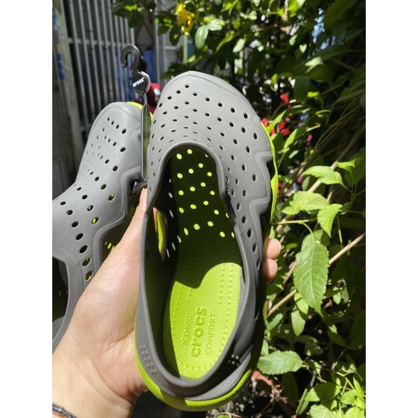 Sục Crocs Swiftwater Wave M Flat,Graphite