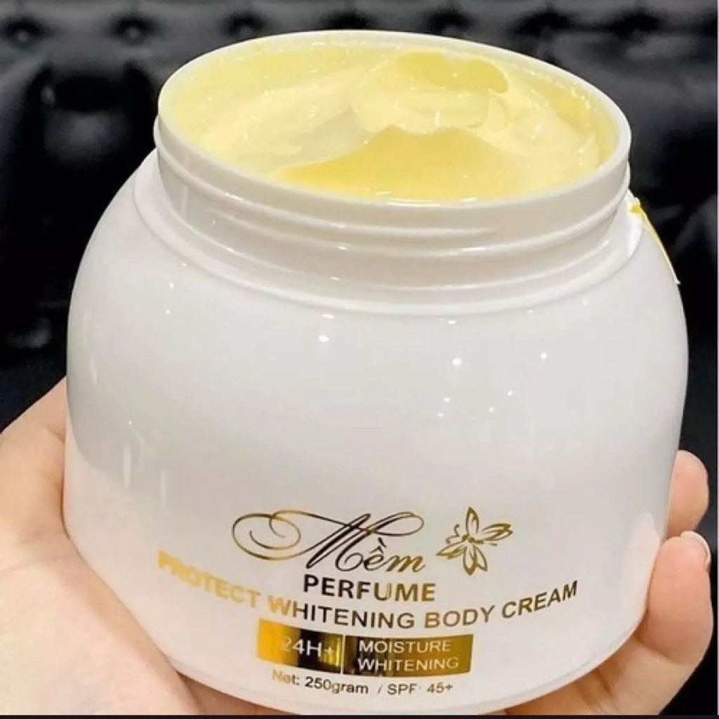 KEM BODY MỀM NƯỚC HOA CHỮ A A COSMETICS