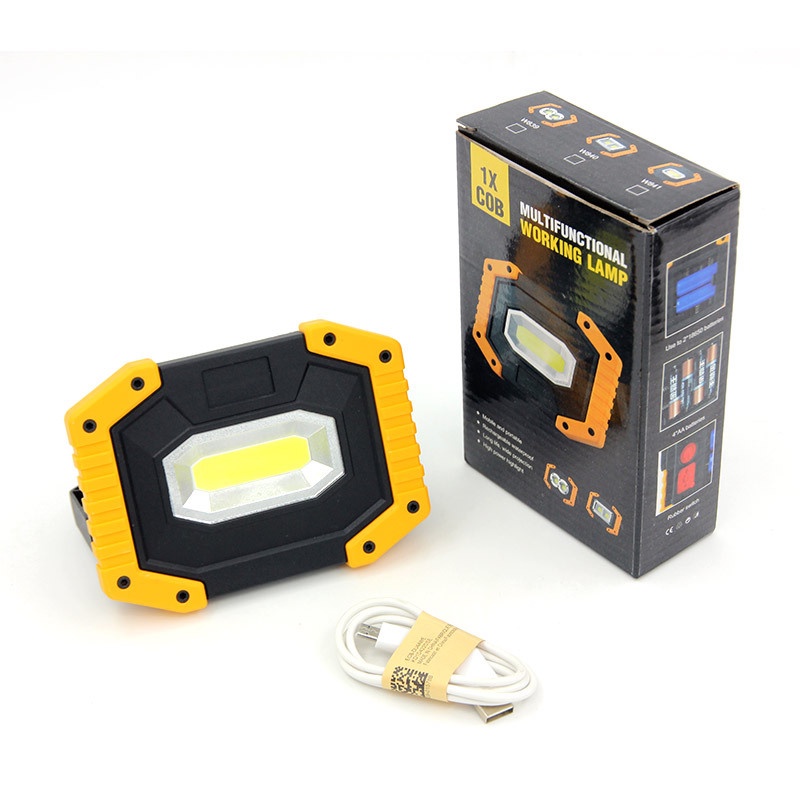 Đèn LED cầm tay thể thao 30W ( Dùng 2 viên pin 18650 hoặc 4 viên pin AA ) - 1688s.vn