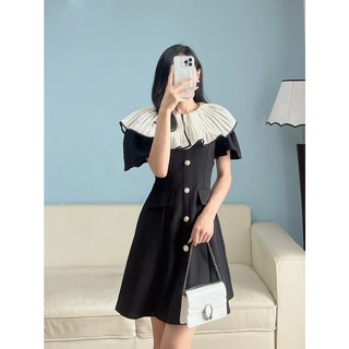 Đầm thiết kế cổ dập ly