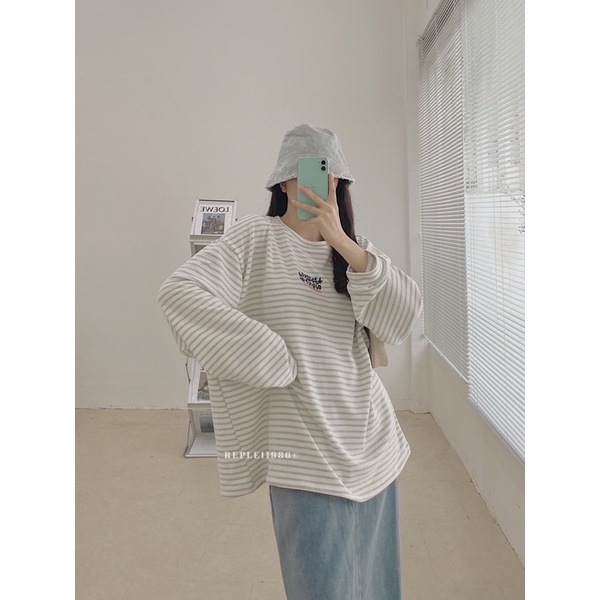 Áo sweater kẻ sọc kiểu Hàn Quốc