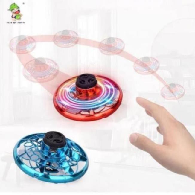 Ufo bay trở lại ma thuật