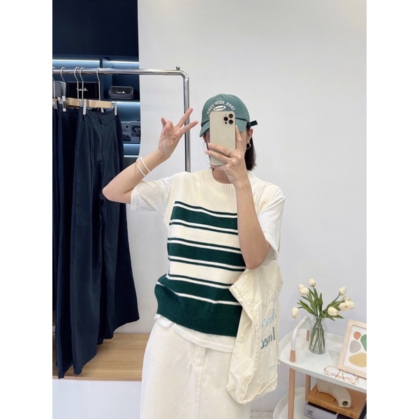 Áo gile cổ tròn kẻ ngang freesize phong cách Hàn Quốc