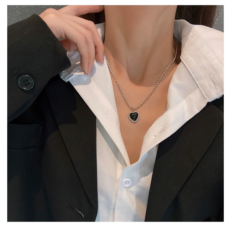 Vòng cổ mặt trái tim bằng kim loại thời trang