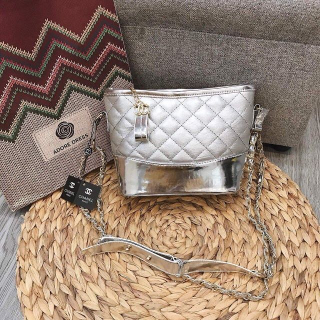 Túi ngọc trinh xinh xắn