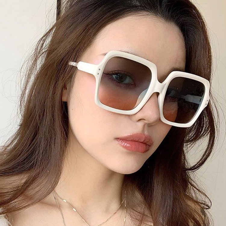 Kính Mát Gọng Vuông Thời Trang Cho Nữ