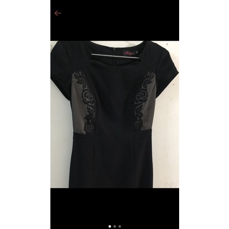 Thanh lý đầm xoè cổ viền size S, nguyên tag màu đen vải lụa đẹp như hình, kín đáo trẻ trung, phù hợp đi làm đi tiệc, …..