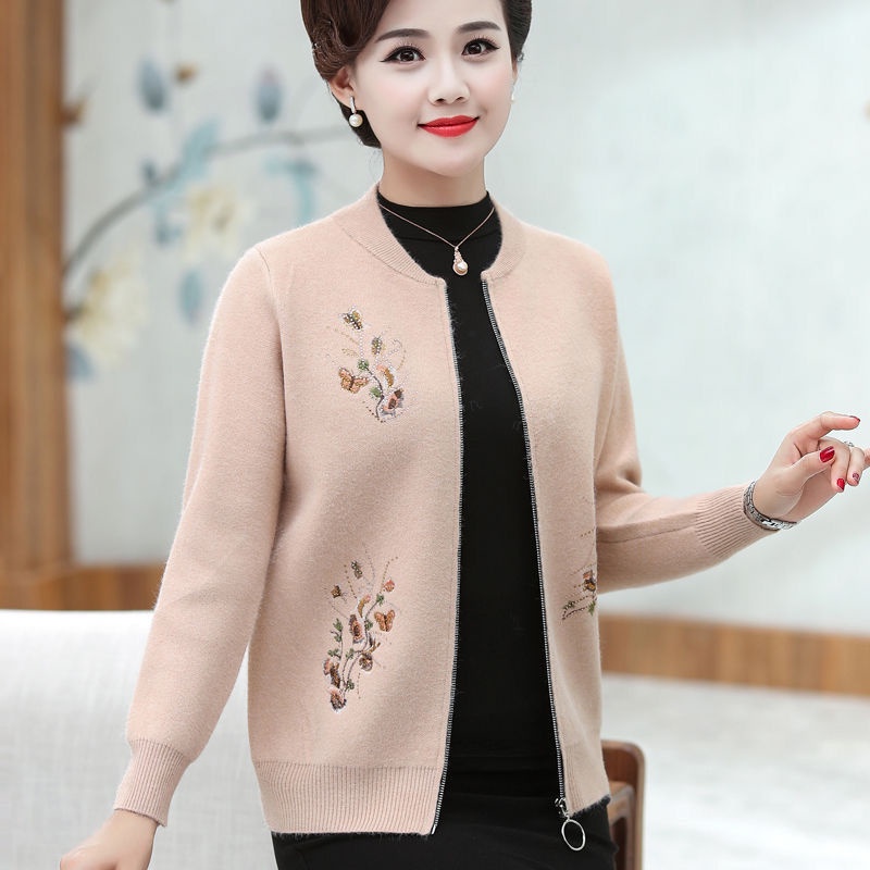 Áo khoác len mẹ mùa xuân và mùa thu 2021 Áo khoác dài tay dệt kim của phụ nữ trung niên và cao tuổi mới