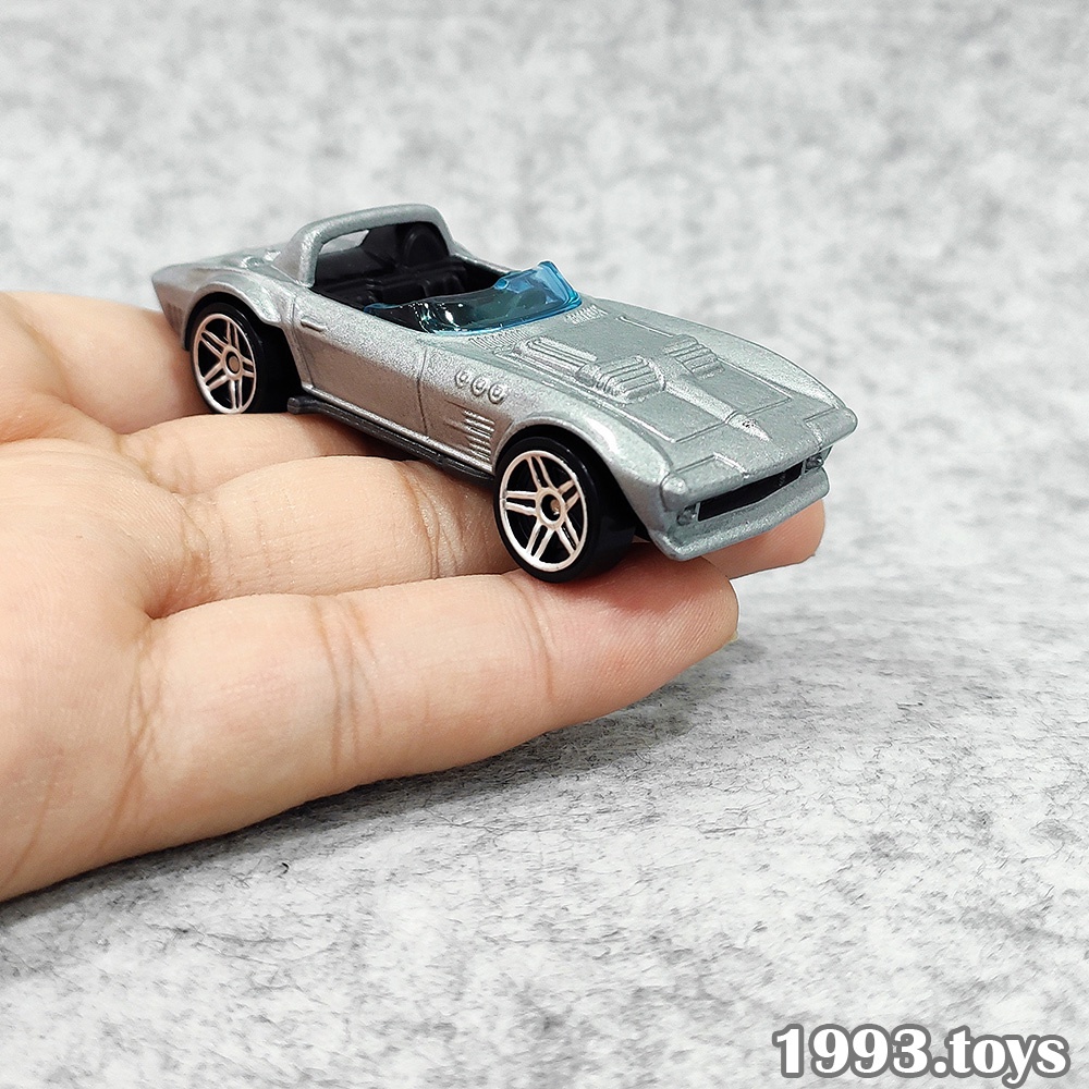 Xe mô hình 1:64 Hot Wheels Fast &amp; Furious Series 2021 - Corvette Grand Sport Roadster GRP58