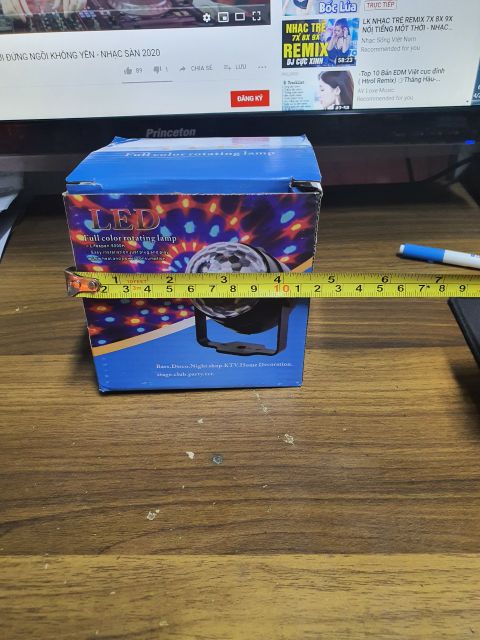 đèn 7 màu sân khấu .