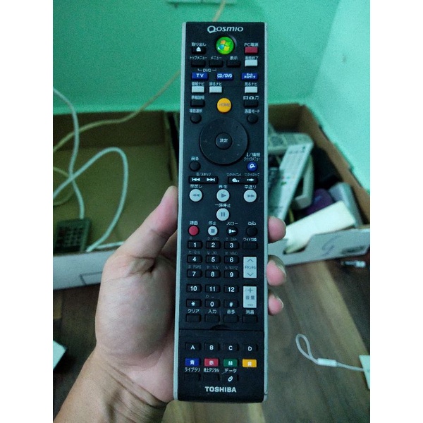 điều khiển từ xa 4 trong 1 TV/PC/CD/DVD hiệu toshiba