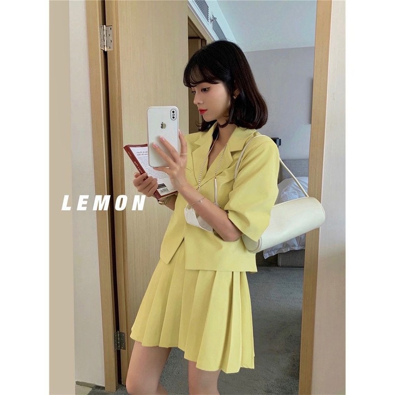 Set Áo Khoác Ngắn Tay Form Rộng + Chân Váy Xếp Ly Thời Trang Nữ