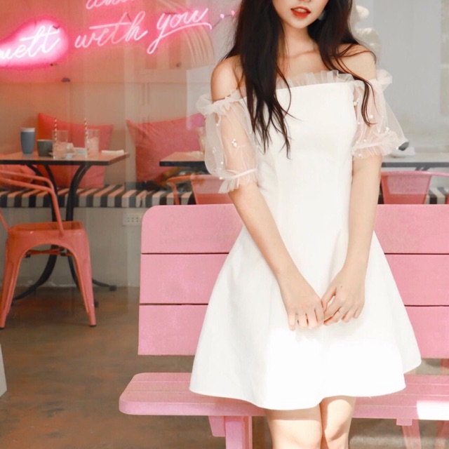 Đầm Trễ Vai Tay Lưới Ngọc xb