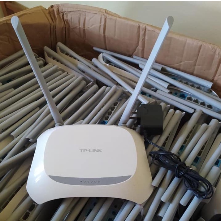 Router wifi, bộ phát wifi tplink 2 râu 840N cục phát wifi tplink 2 râu WR840N giá rẻ đã qua sử dụng còn mới