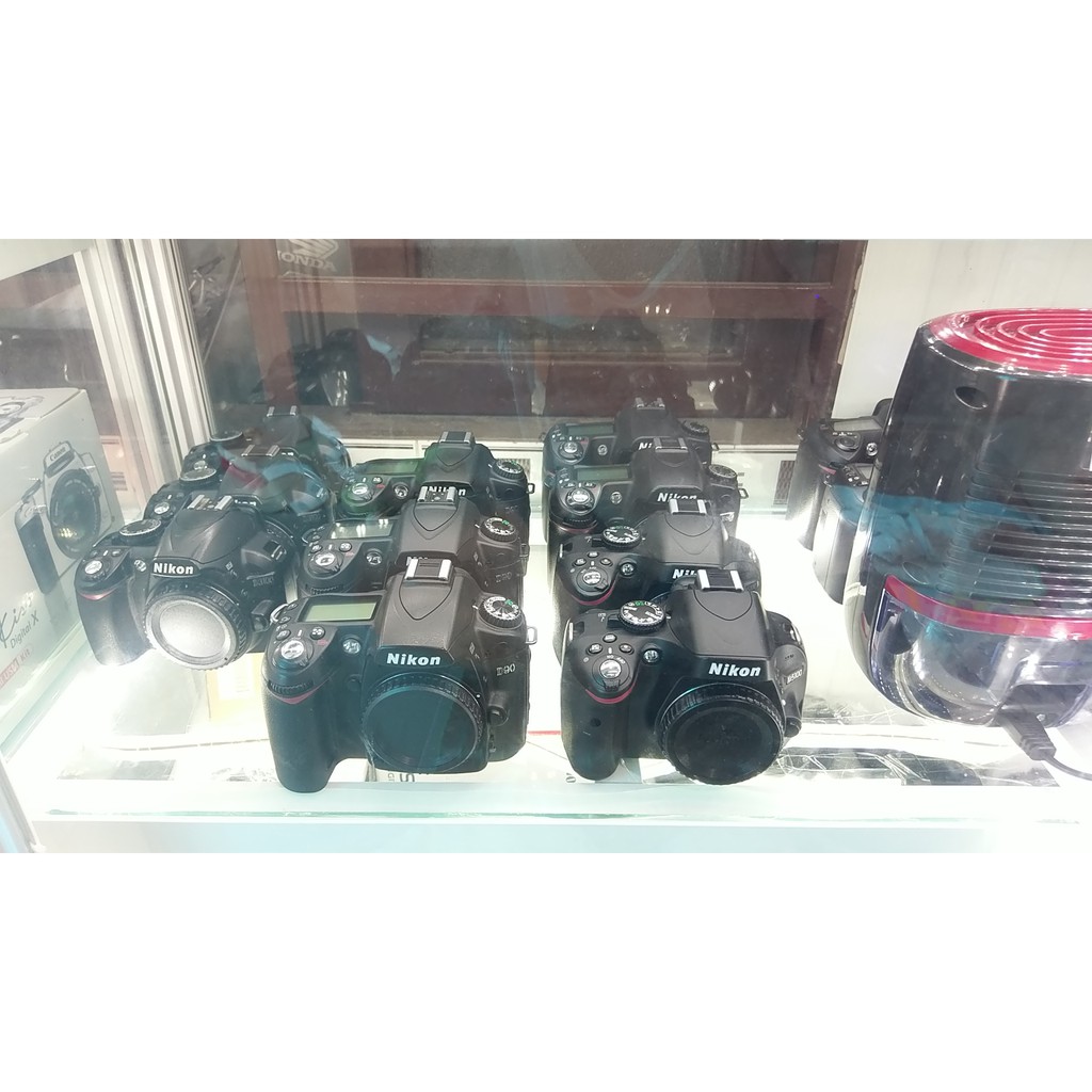 Máy Ảnh ống kính rời kĩ thuật số  Nikon D60