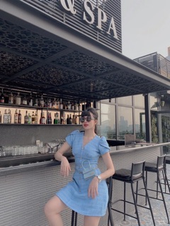 Váy dạ khuy xoè tay bổng búp bê