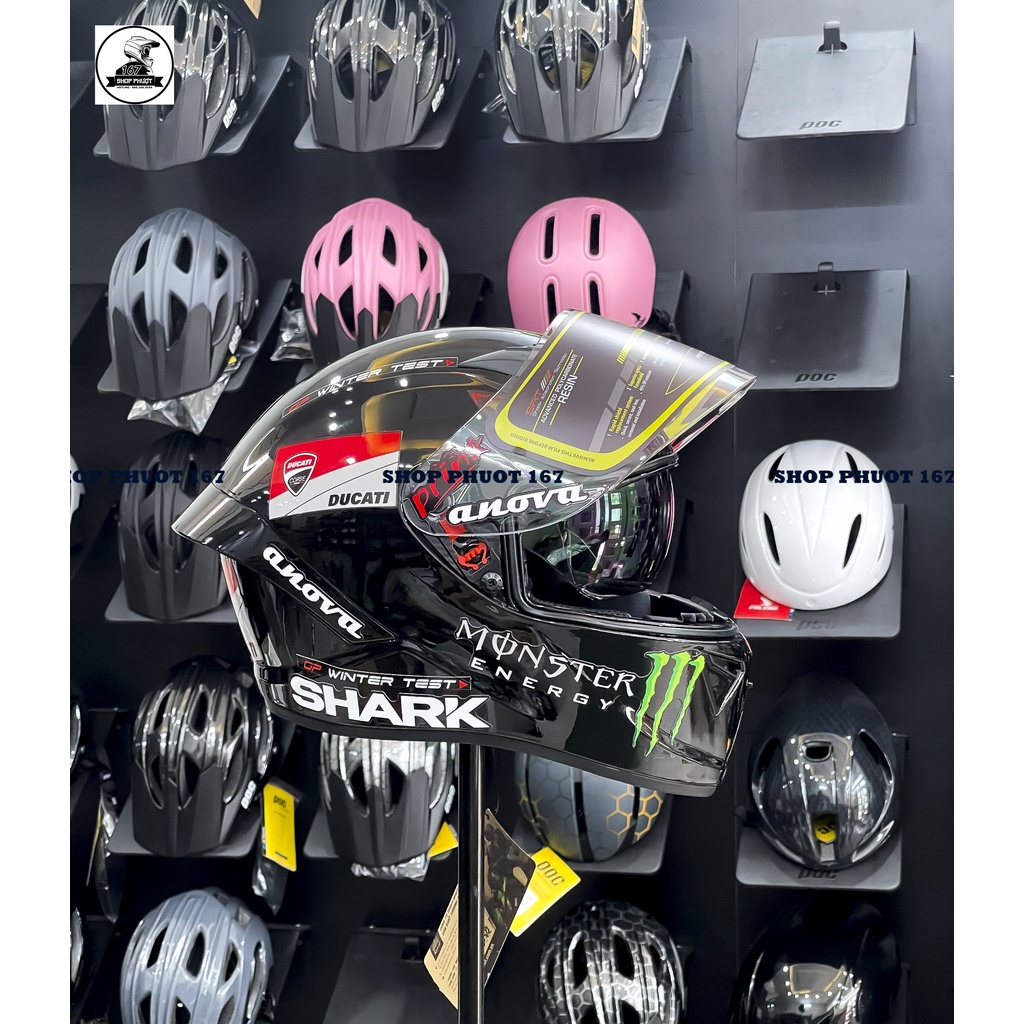 Mũ nón bảo hiểm Fullface Royal M266 2 kính đen bóng lên tem SHARK DUCATI chính hãng