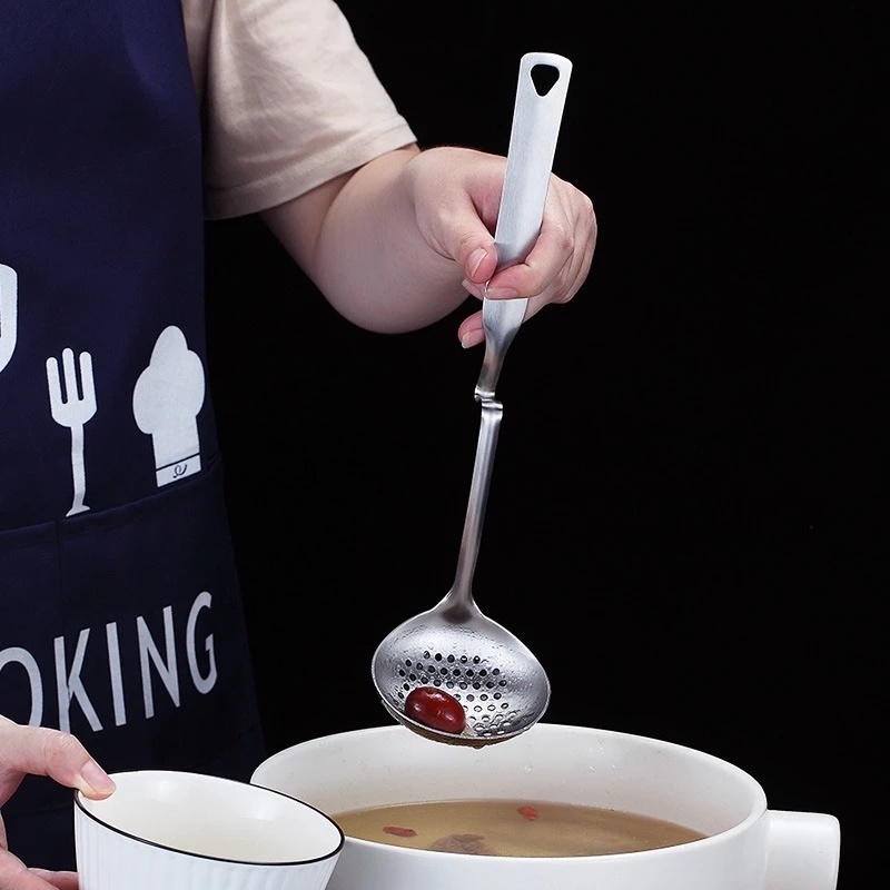 Muỗng Múc Canh Dài Bằng Thép Không Gỉ Tiện Dụng Cho Nhà Bếp