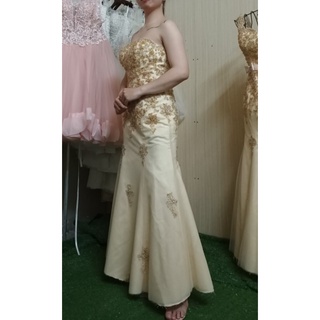 Váy đi tiệc