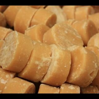1 cây Đường thốt nốt khoảng 1kg