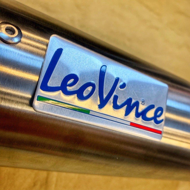 Pô Leovince Bạc Vân Xước Loại 1