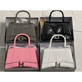 Túi chữ B g.c siêu hot mới đáy cong size 23cm đủ màu fullbox