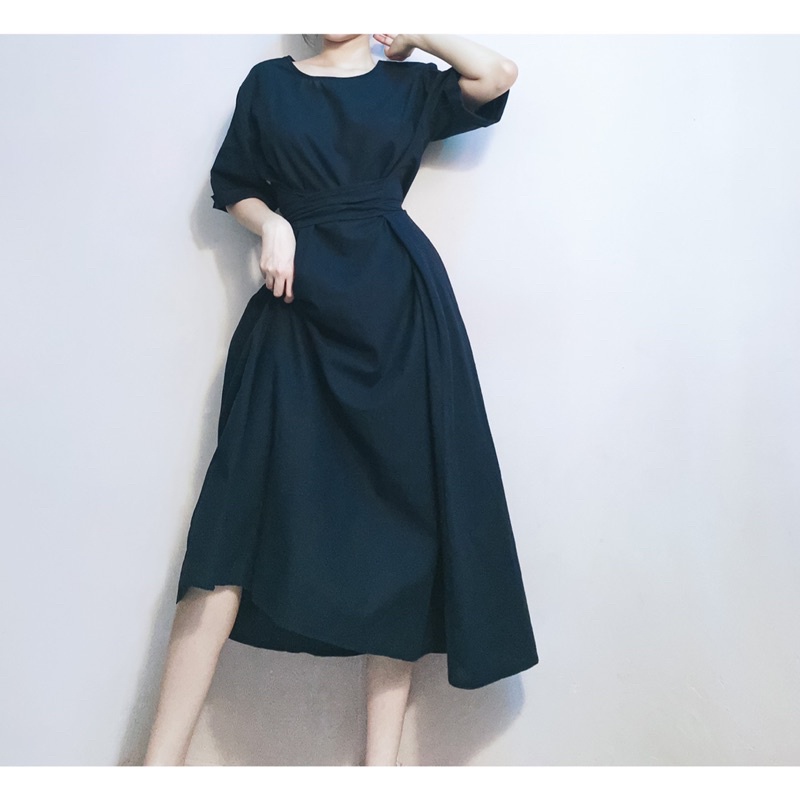 Đầm midi xoè cột dây hàn quốc