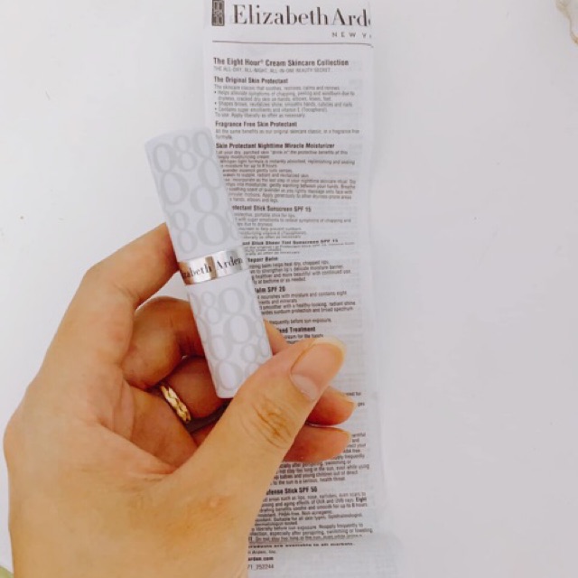 [order] SON DƯỠNG MÔI ELIZABETH ARDEN