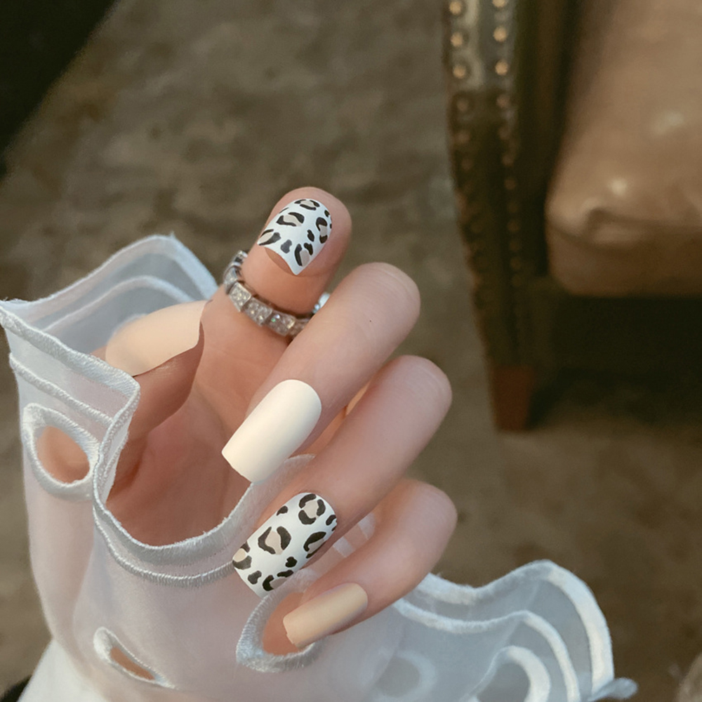 Set 24 móng tay giả họa tiết da báo thời trang